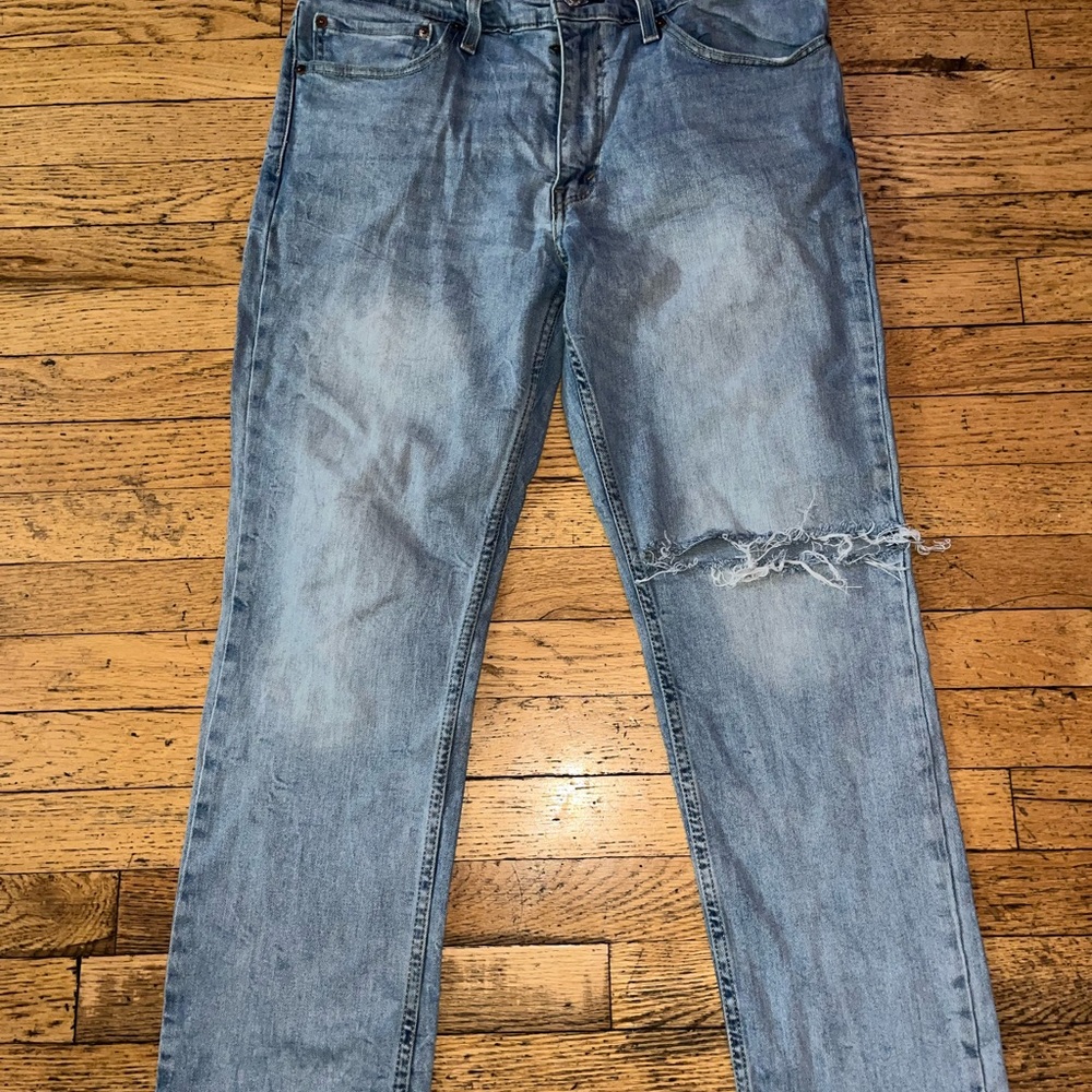 Men's Levi Light Blue Distressed Jeans